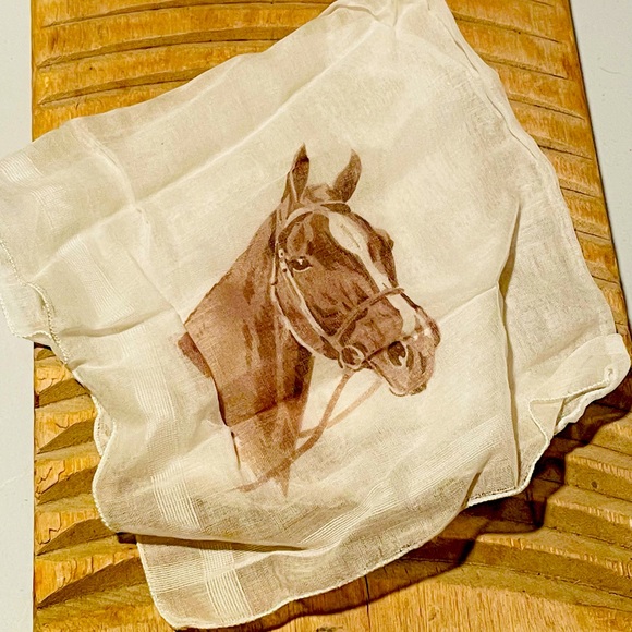 Vintage Horse Handkerchief❤️🐴🧲